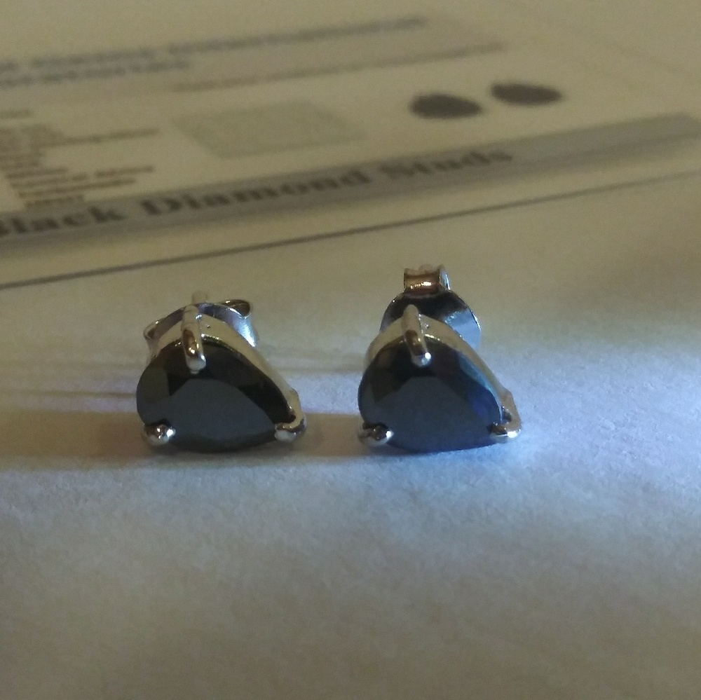 Real Diamond Earrings 2Ct